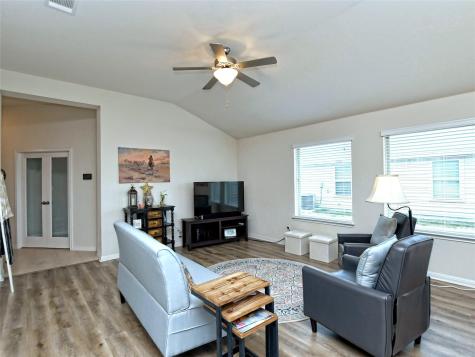 130 Sunshine Lane Kyle TX 78640