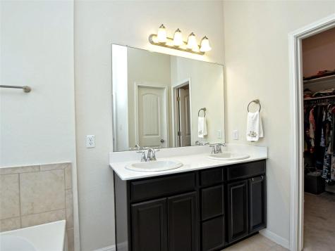 130 Sunshine Lane Kyle TX 78640