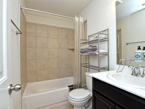 130 Sunshine Lane Kyle TX 78640