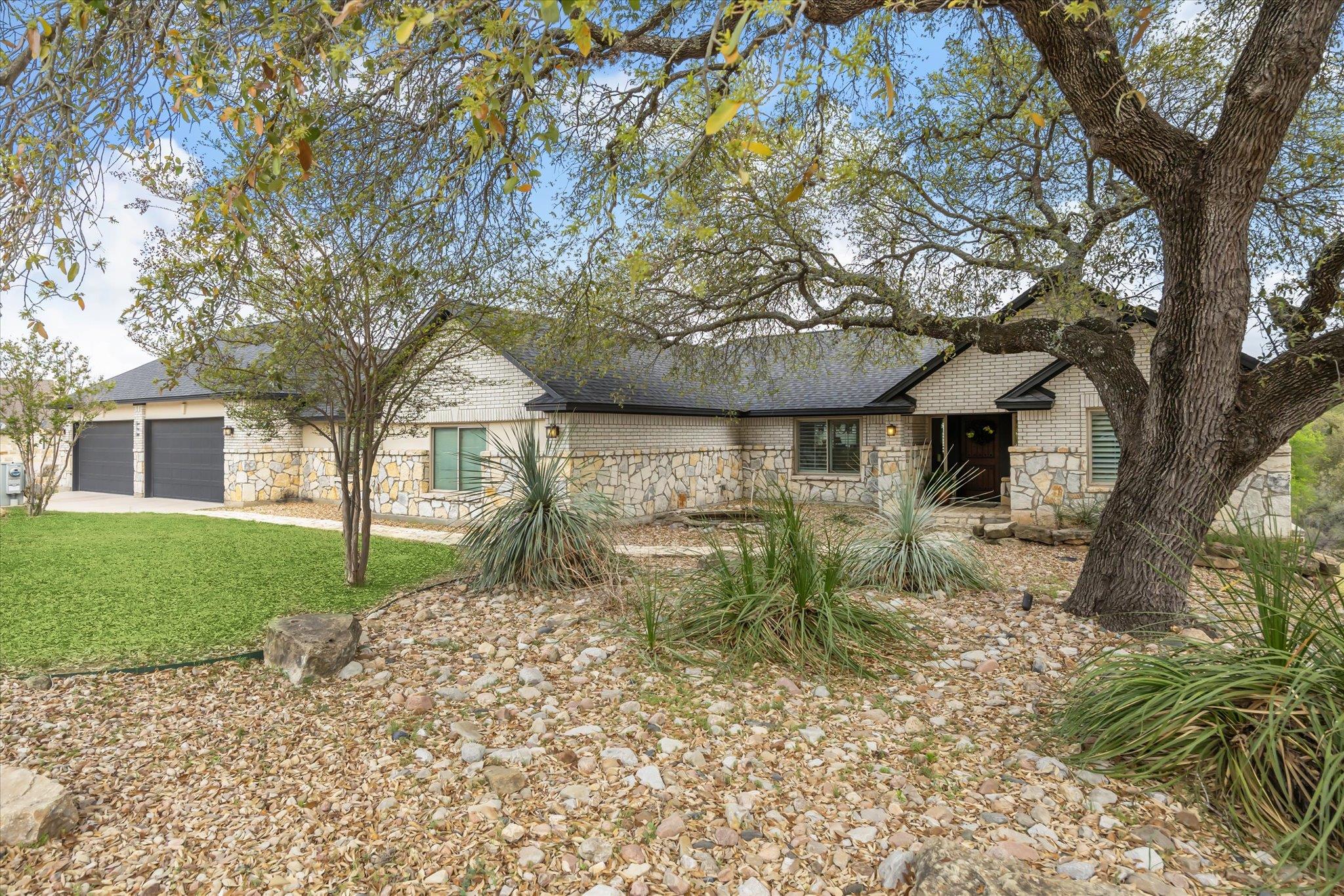 515 Wesley Ridge Drive Spicewood TX 78669