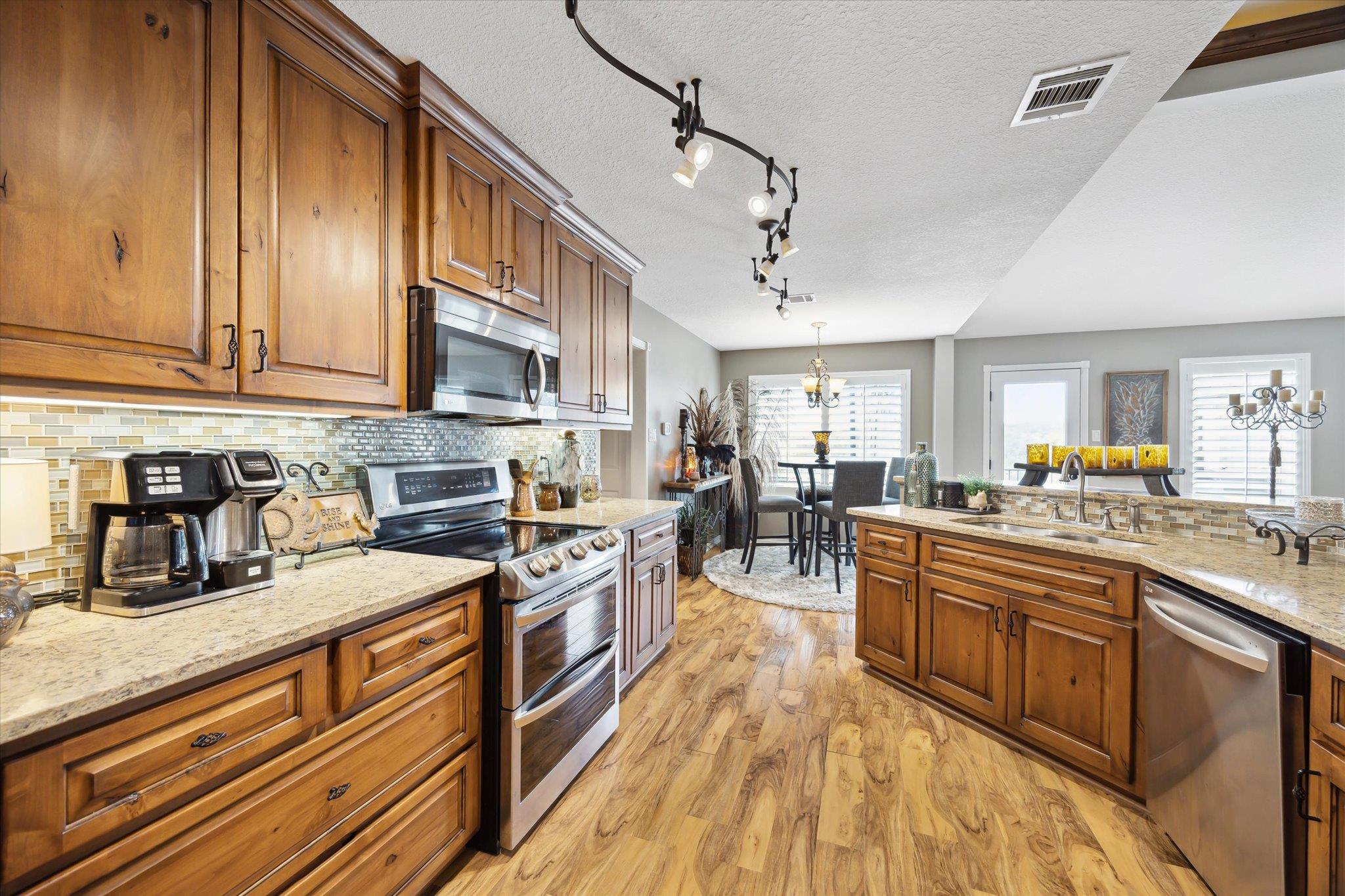 515 Wesley Ridge Drive Spicewood TX 78669