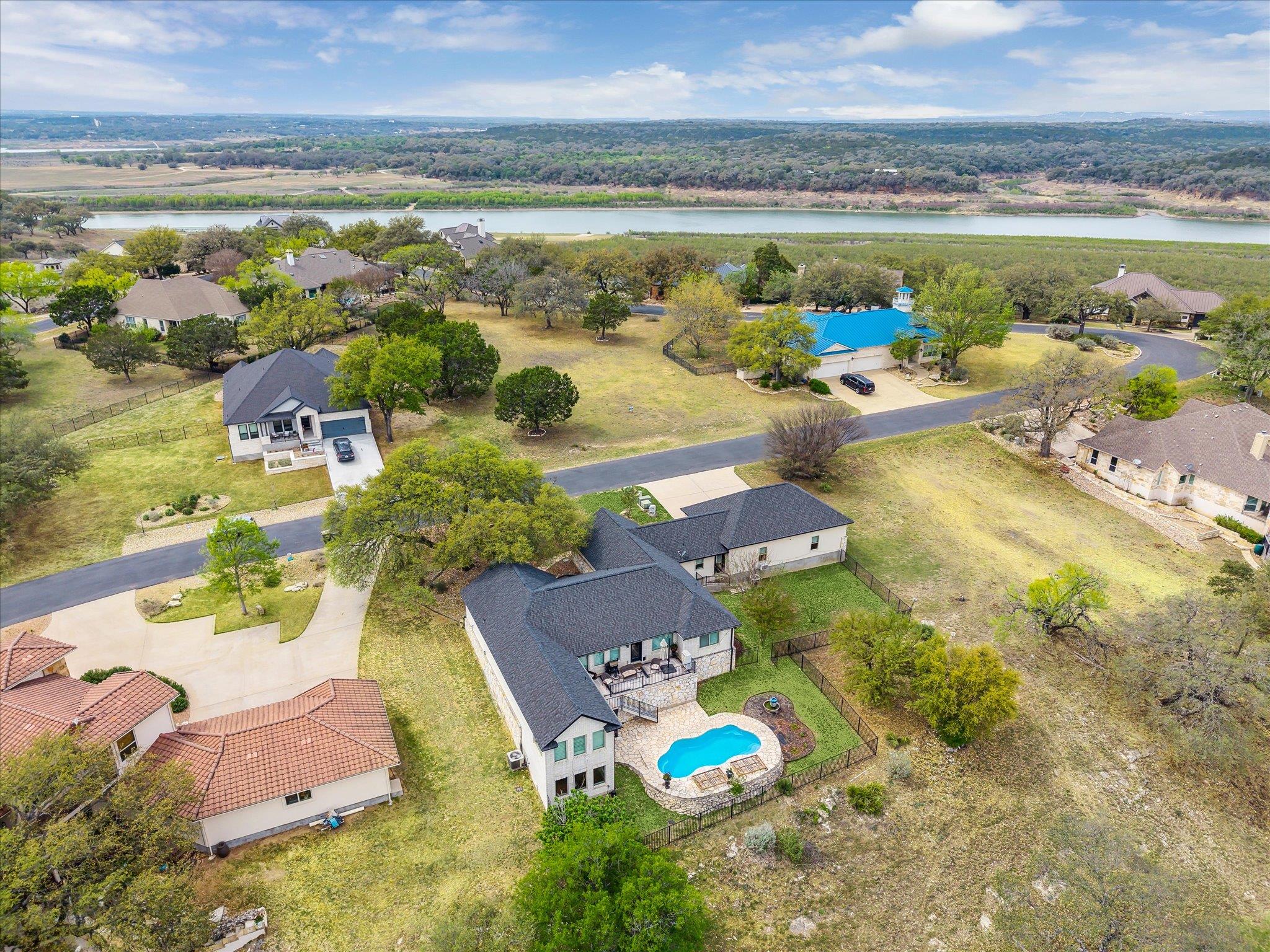 515 Wesley Ridge Drive Spicewood TX 78669