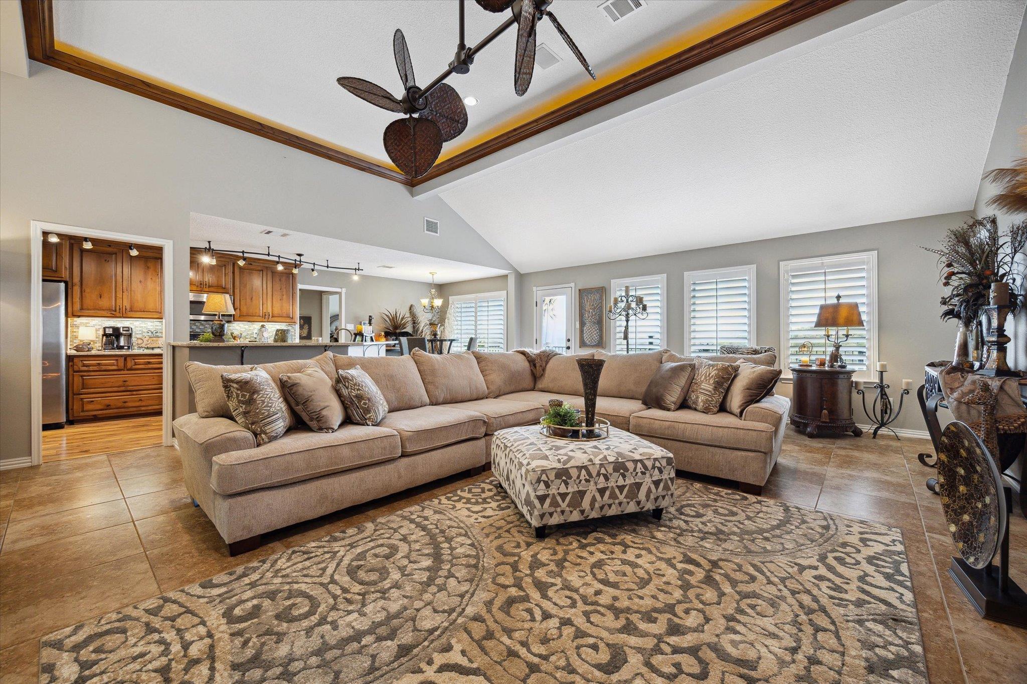515 Wesley Ridge Drive Spicewood TX 78669