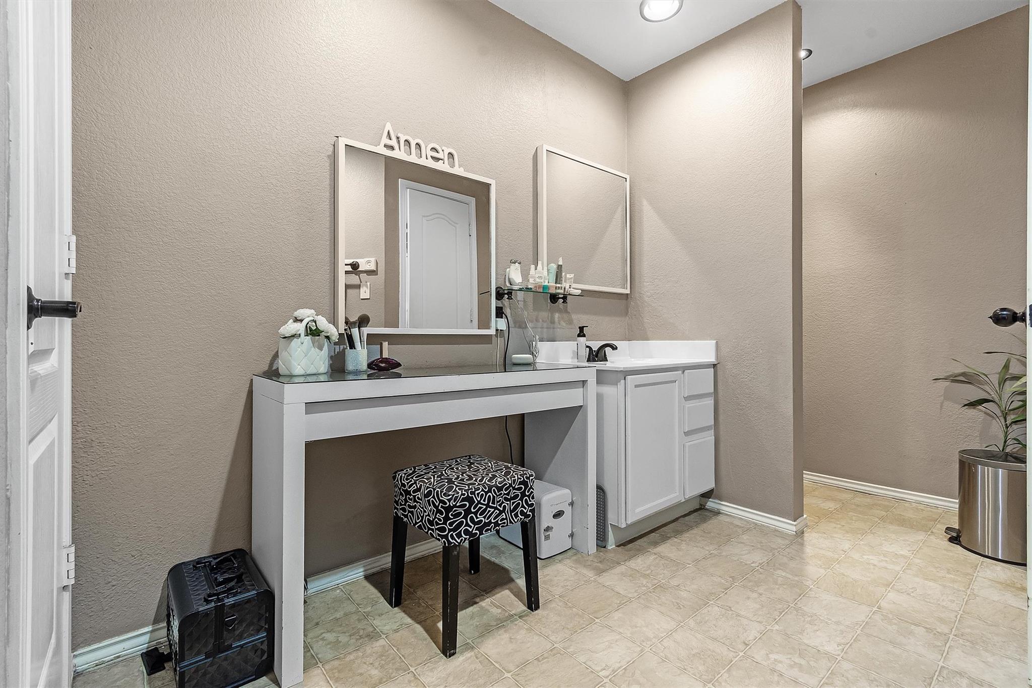 160 Japonica Court Kyle TX 78640