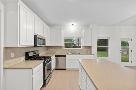 4312 Hidden Lake Crossing Pflugerville TX 78660