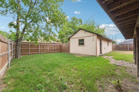 1800 Cedarlawn Street Taylor TX 76574
