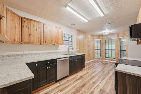 1800 Cedarlawn Street Taylor TX 76574