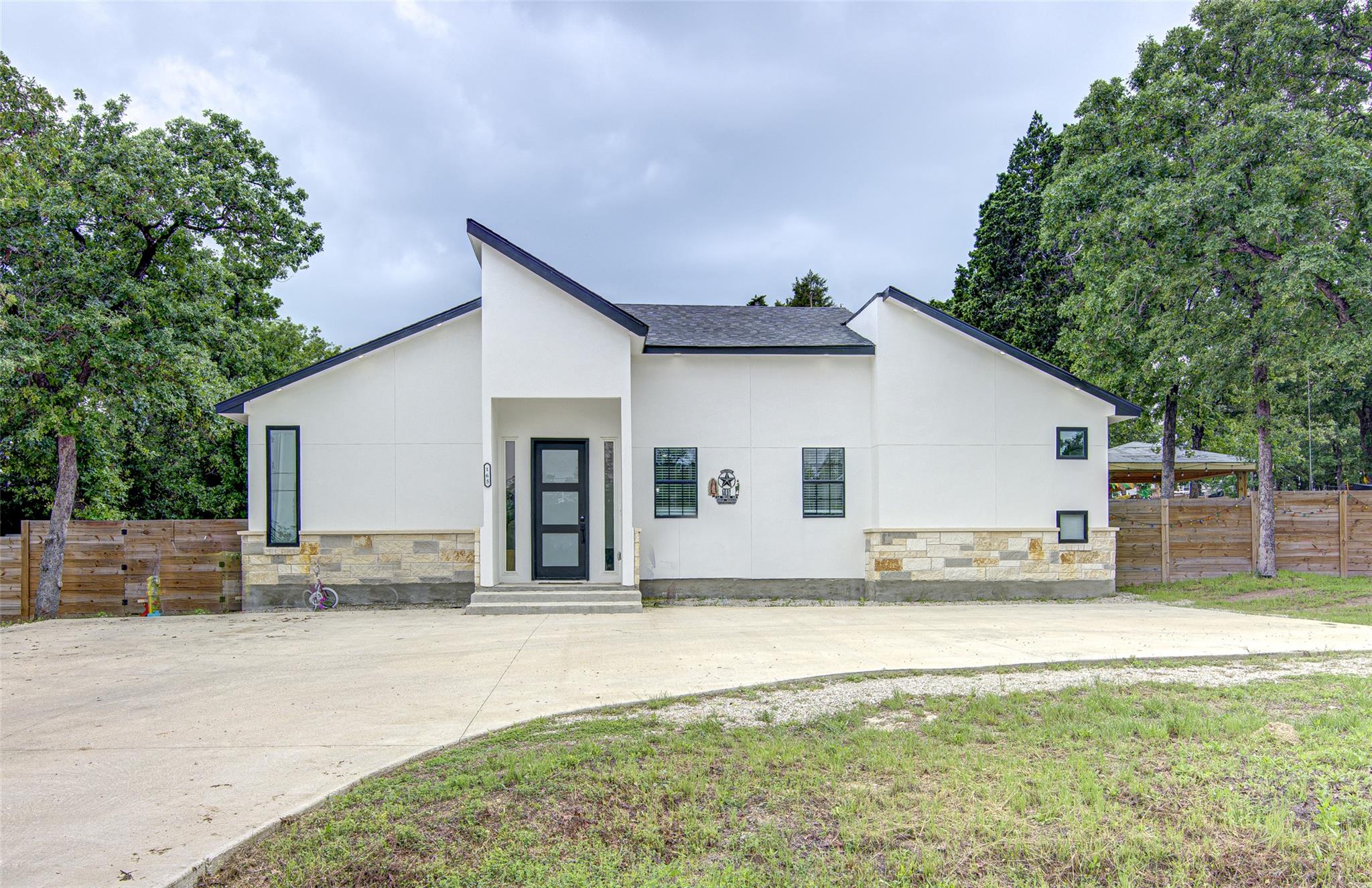 165 La Selva Drive Elgin TX 78621