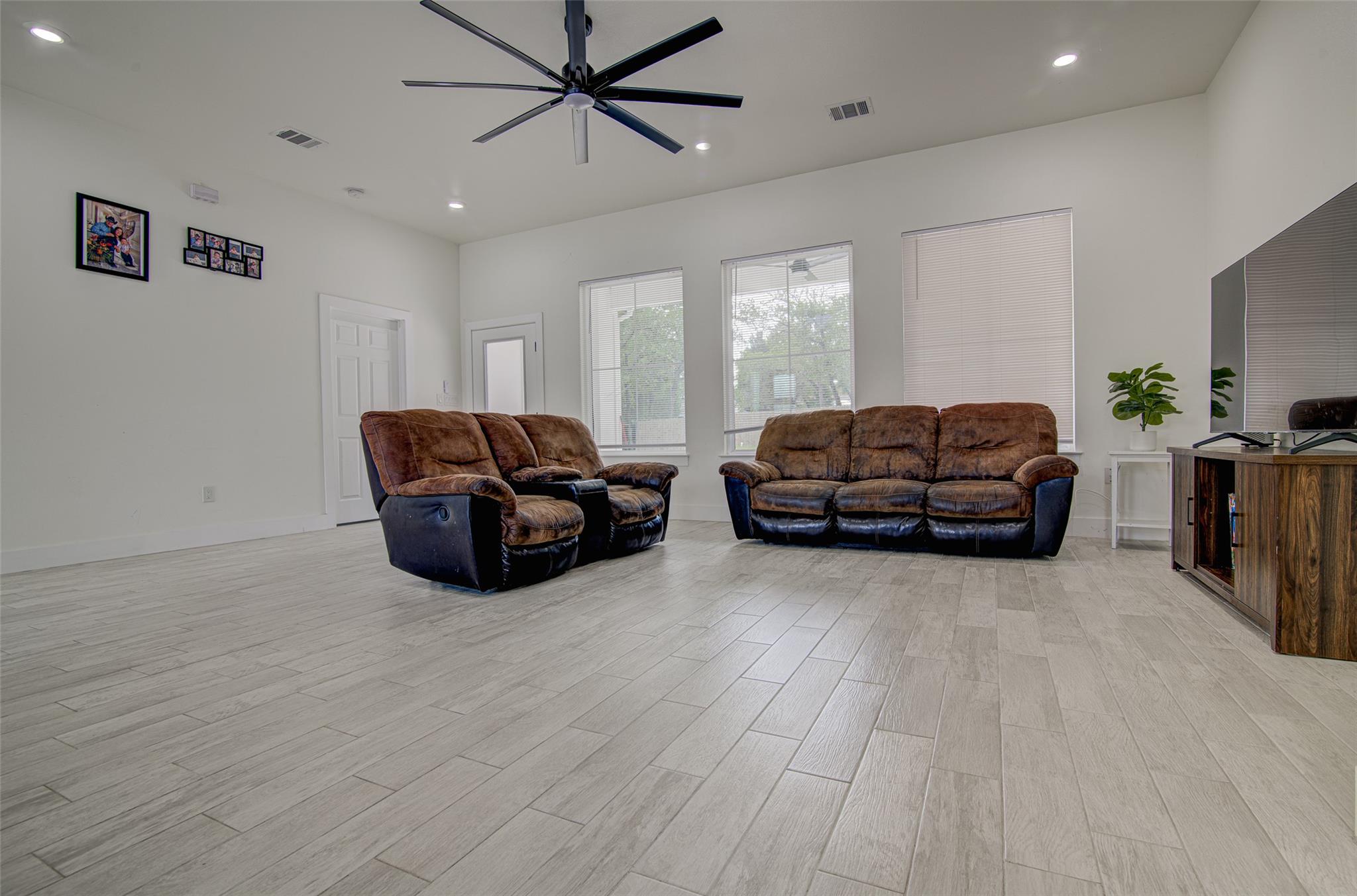 165 La Selva Drive Elgin TX 78621