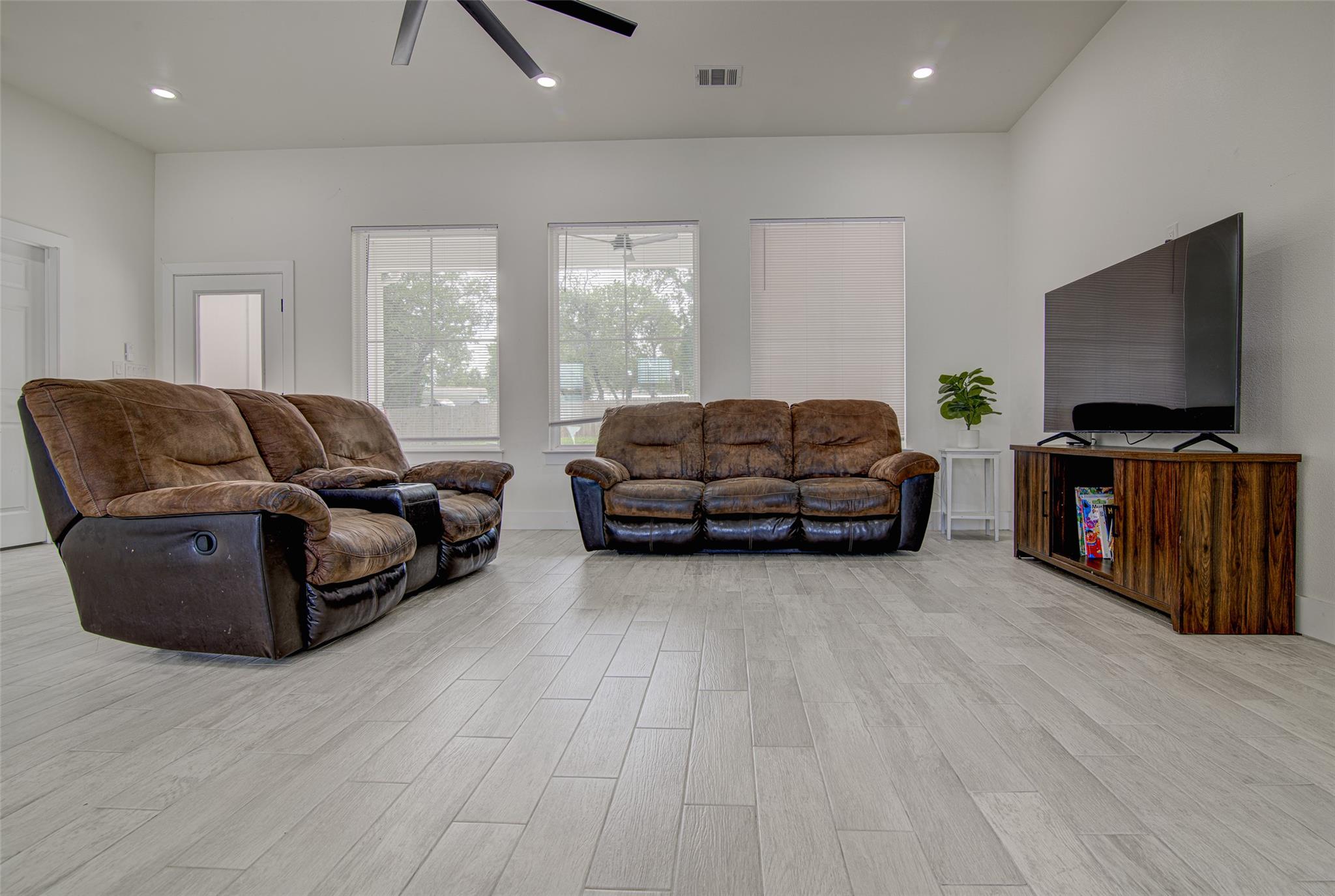 165 La Selva Drive Elgin TX 78621