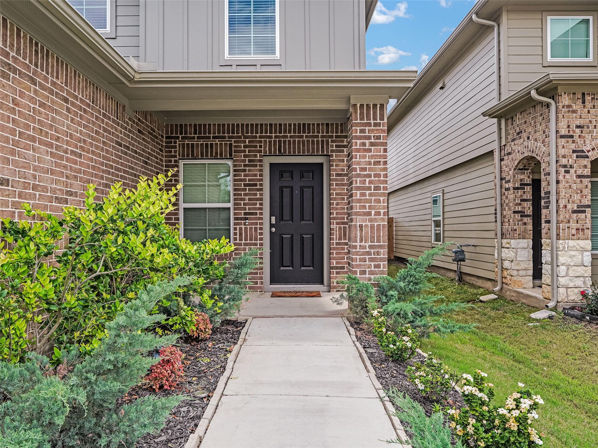 383 Sickle Loop Kyle TX 78640