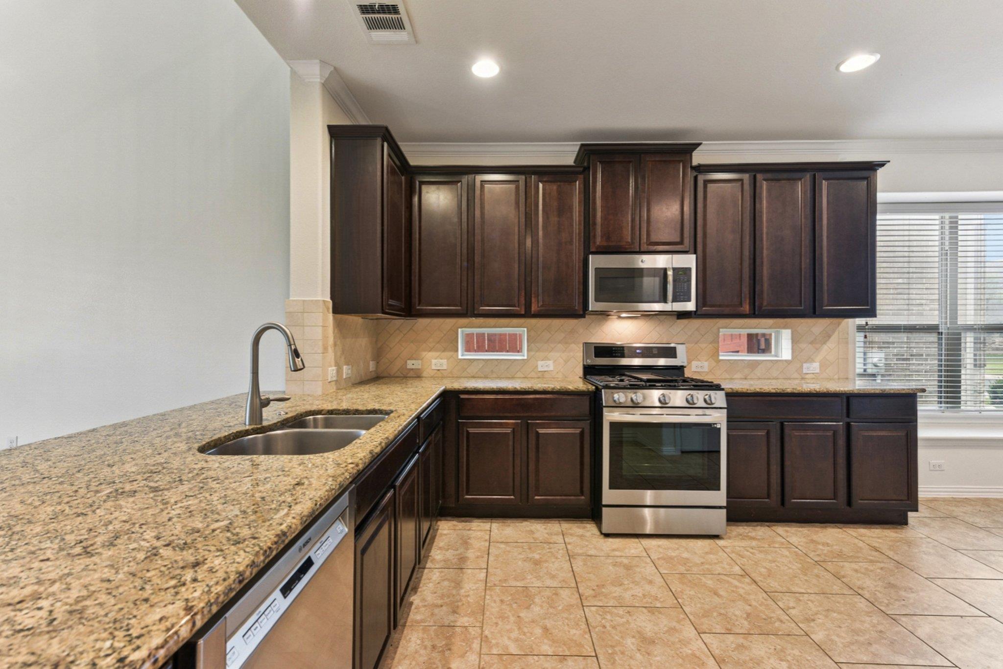 3136 Honey Peach Way Pflugerville TX 78660