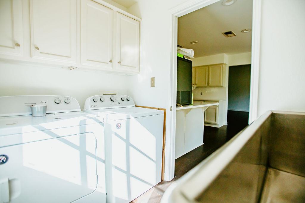 204 E Lakeshore Drive Dripping Springs TX 78620