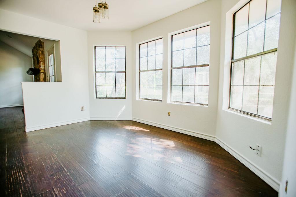 204 E Lakeshore Drive Dripping Springs TX 78620