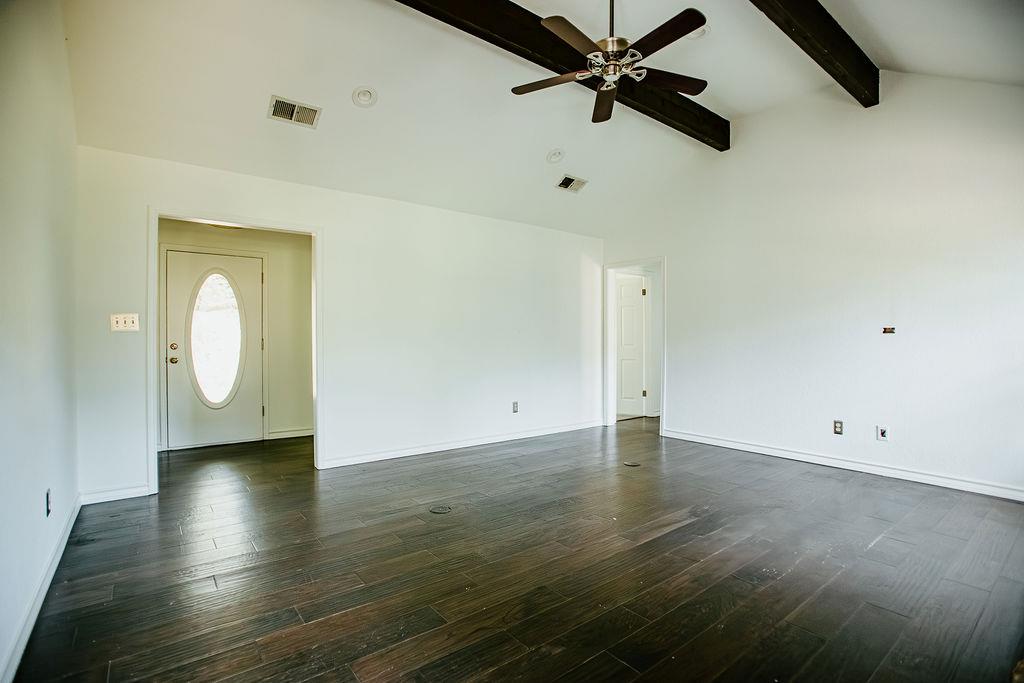 204 E Lakeshore Drive Dripping Springs TX 78620