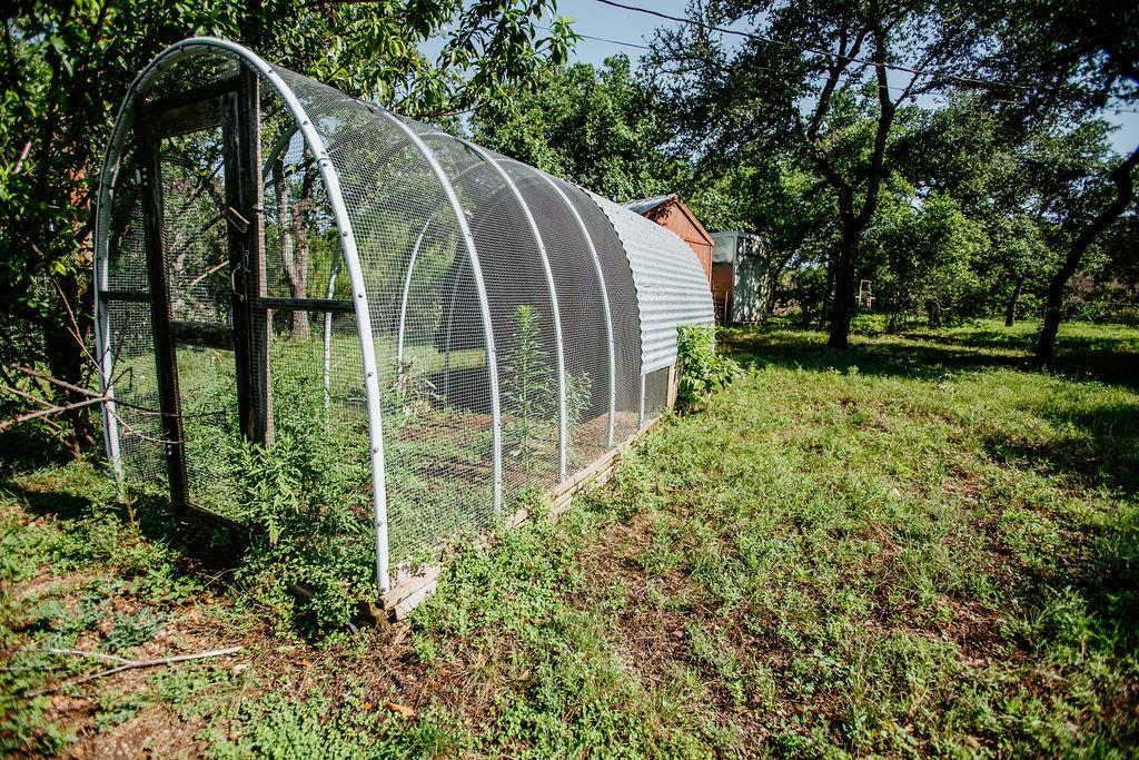 204 E Lakeshore Drive Dripping Springs TX 78620