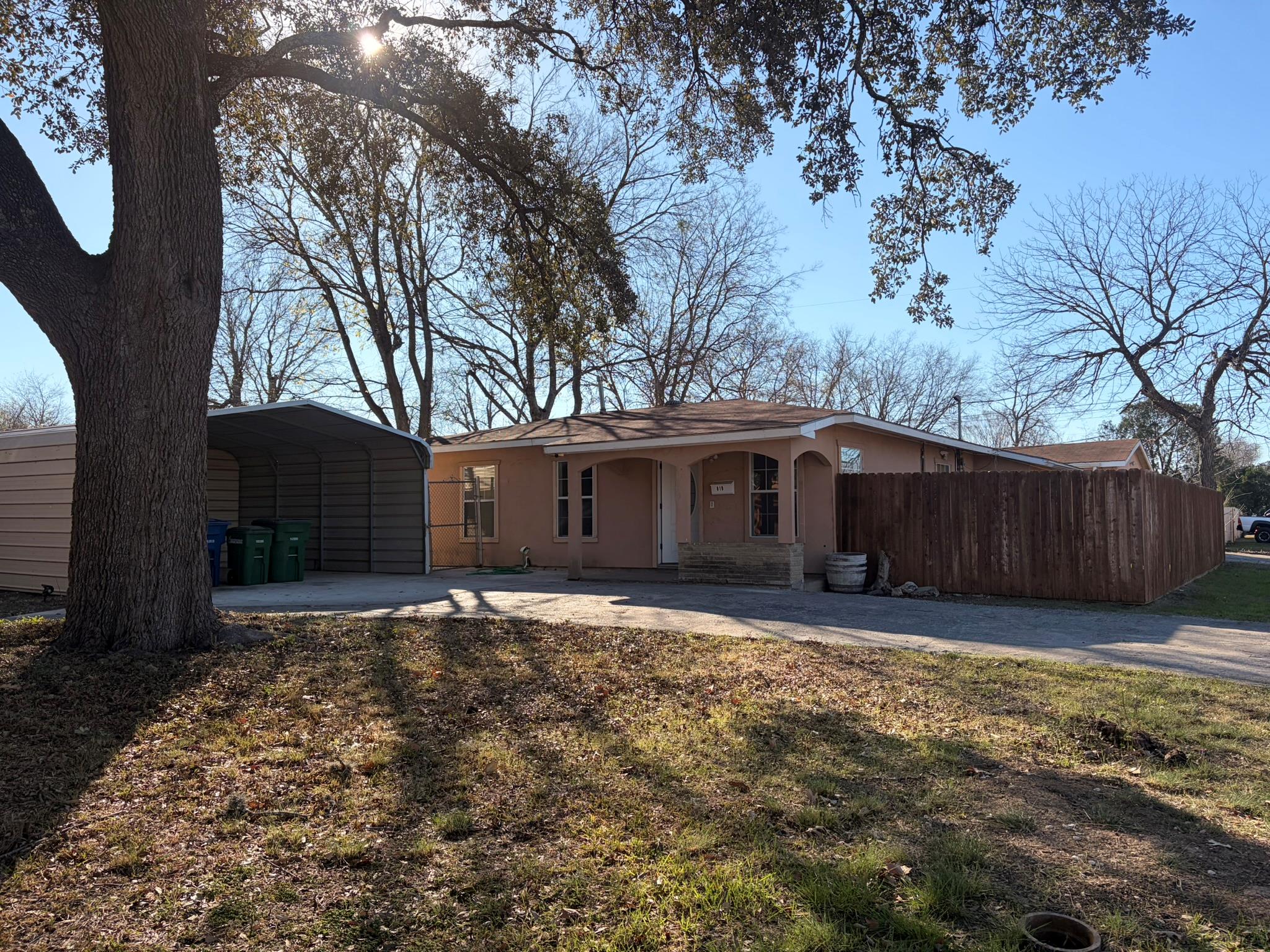 819 Rosehill Drive San Antonio TX 78213