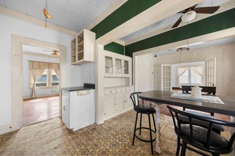 401 S Love Avenue Florence TX 76527