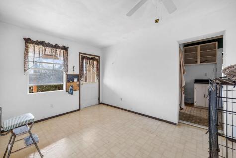 401 S Love Avenue Florence TX 76527
