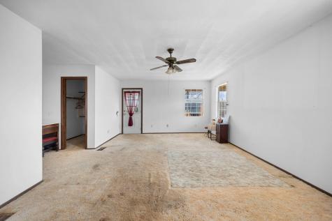 401 S Love Avenue Florence TX 76527