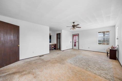 401 S Love Avenue Florence TX 76527