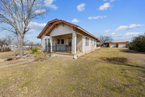 401 S Love Avenue Florence TX 76527
