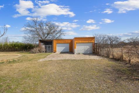 401 S Love Avenue Florence TX 76527