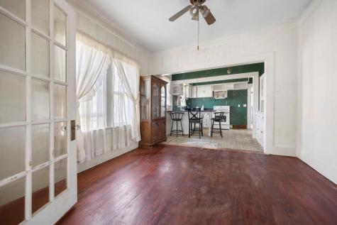 401 S Love Avenue Florence TX 76527