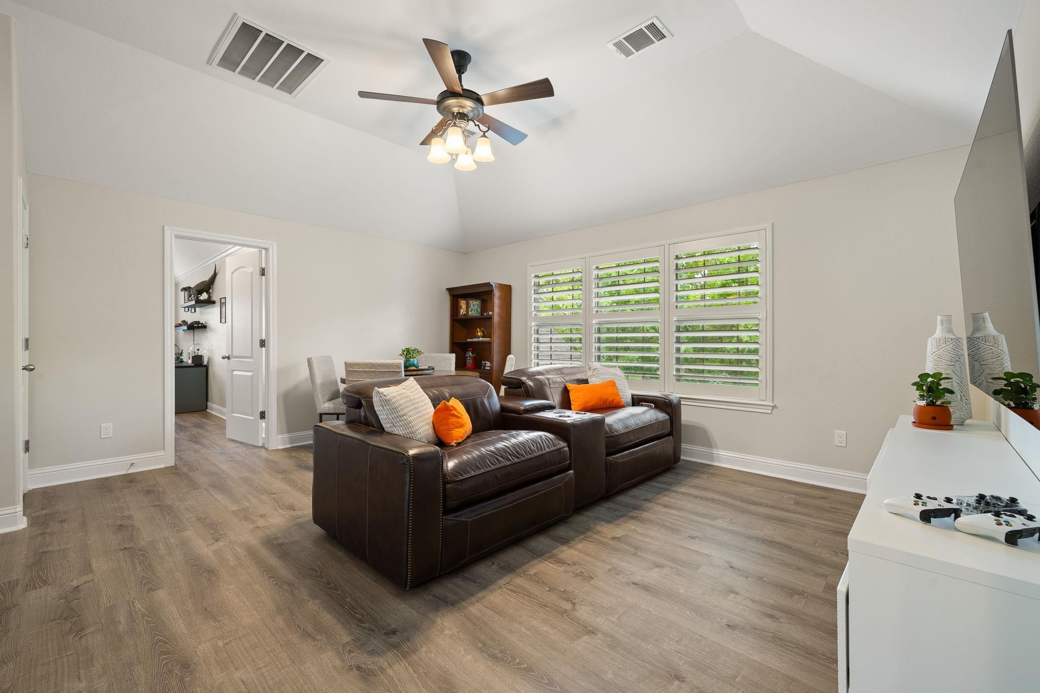 12612 Capella Trail Austin TX 78732