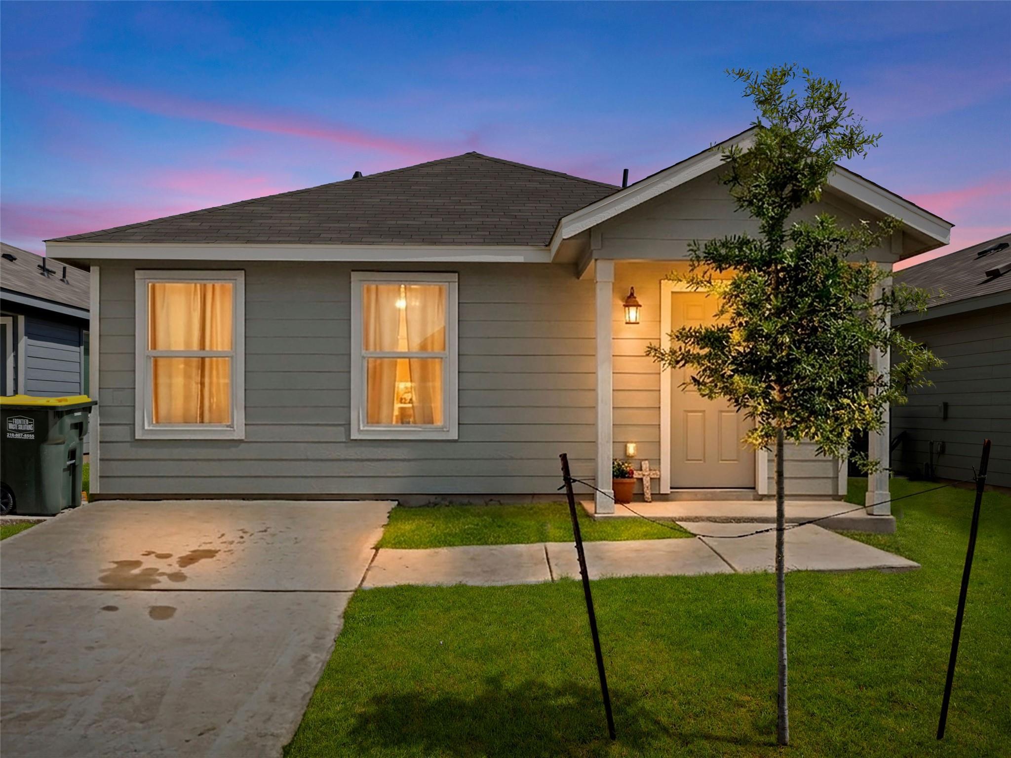 11543 Field Briar Converse TX 78109