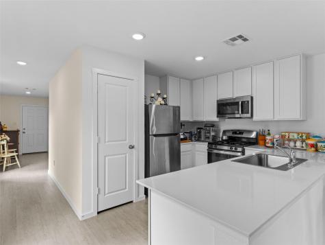11543 Field Briar Converse TX 78109