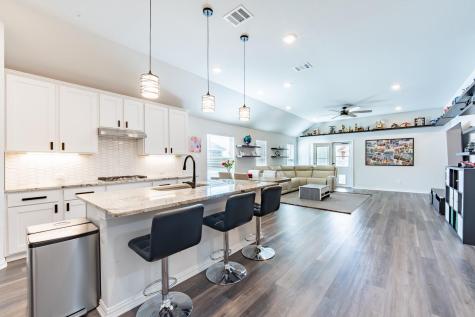 402 Pulitzer Drive Hutto TX 78634