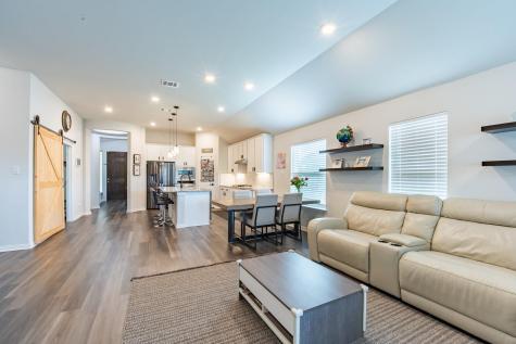 402 Pulitzer Drive Hutto TX 78634