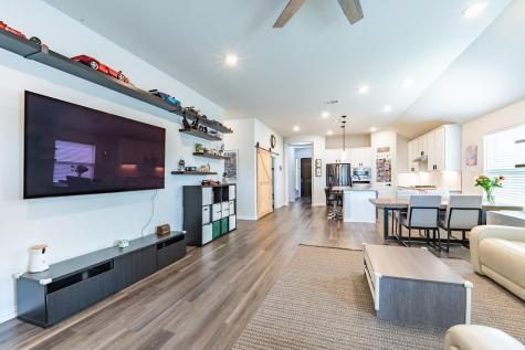 402 Pulitzer Drive Hutto TX 78634