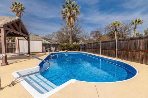 209 Coventry Lane Seguin TX 78155