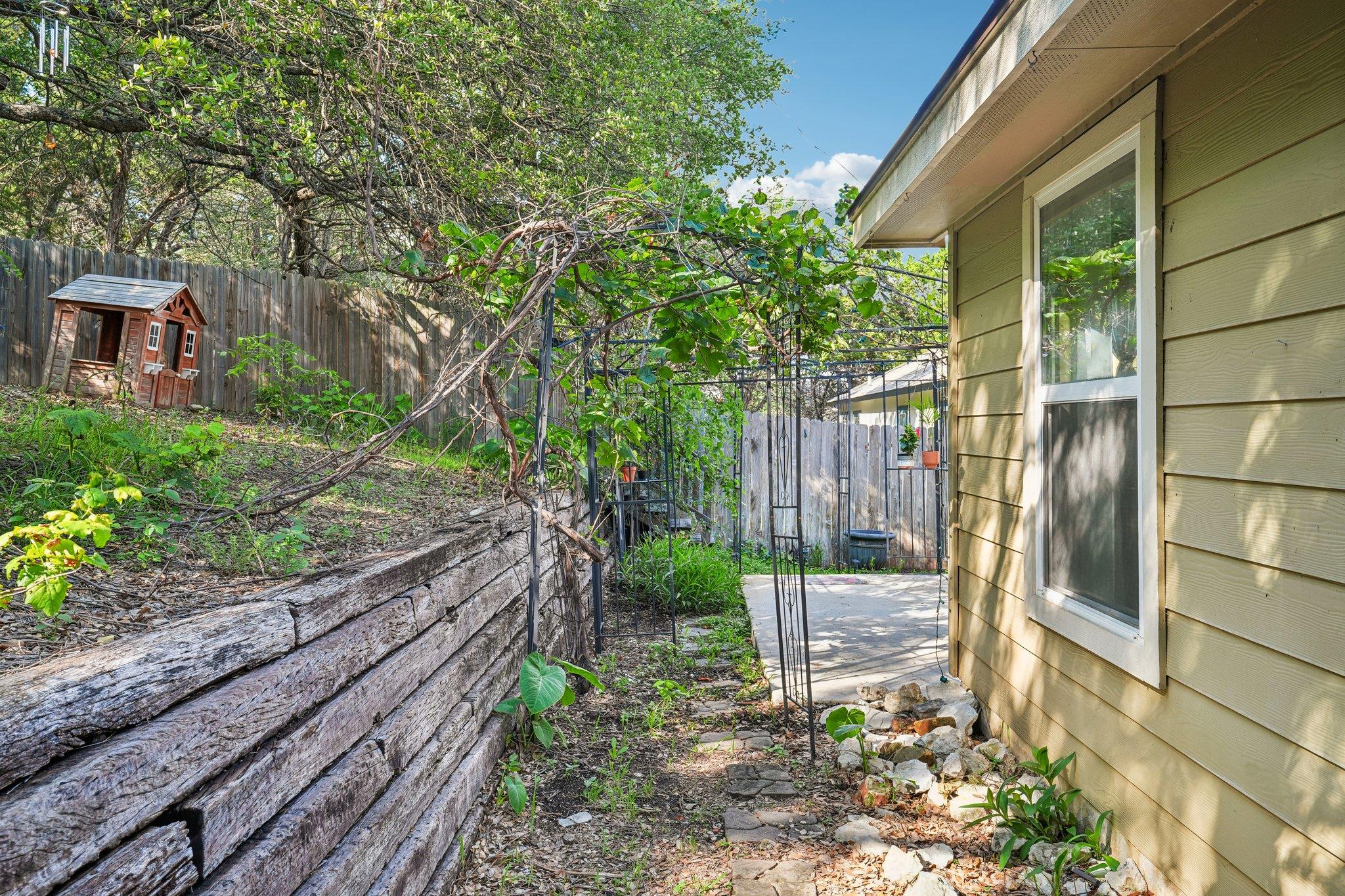 1427 Bonnyview Drive Canyon Lake TX 78133