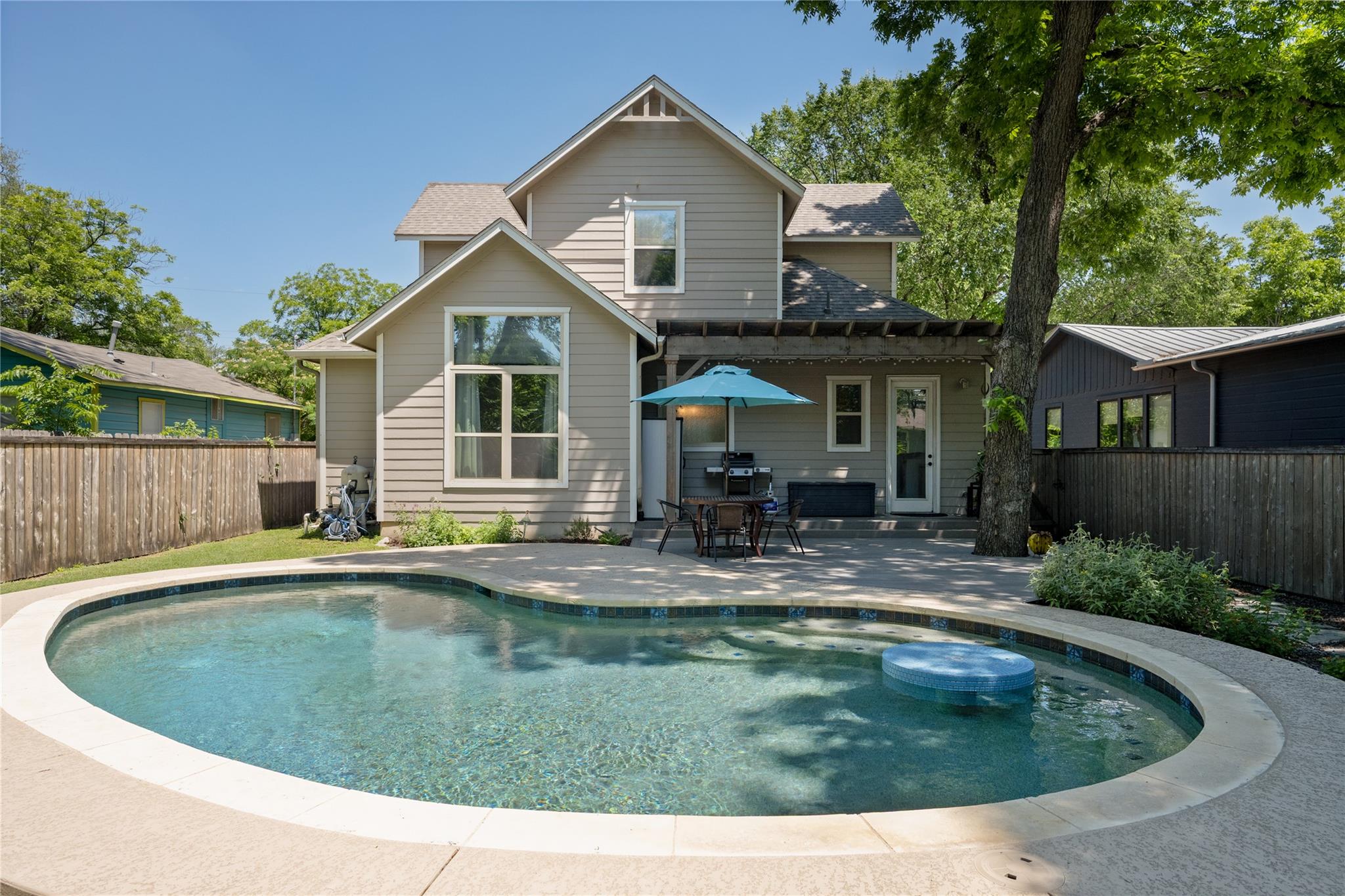 1002 Linden Street Austin TX 78702
