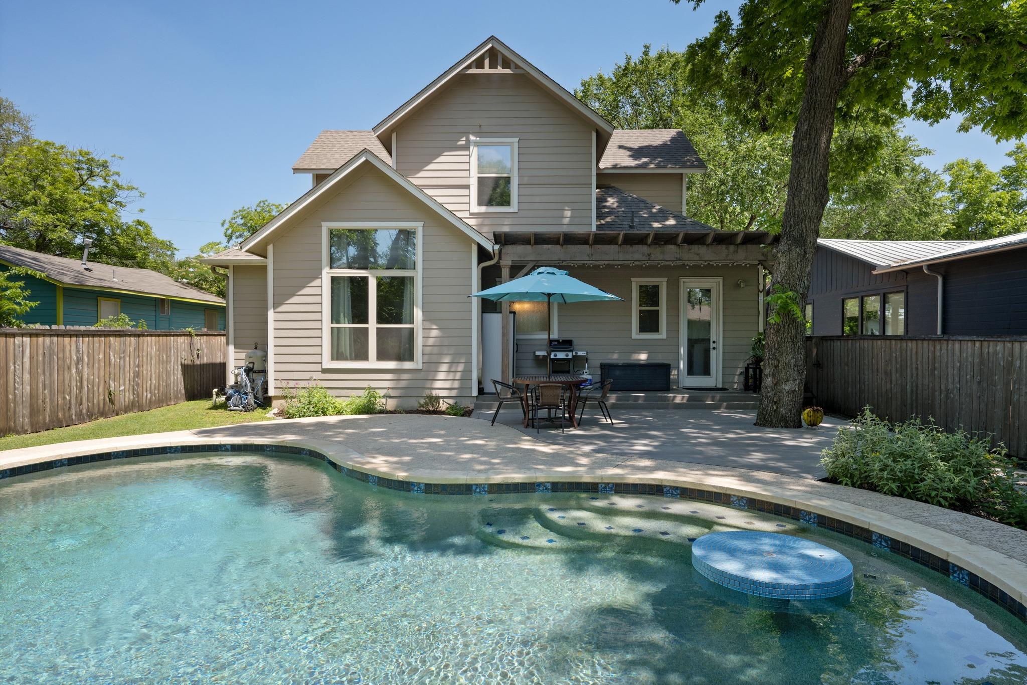 1002 Linden Street Austin TX 78702