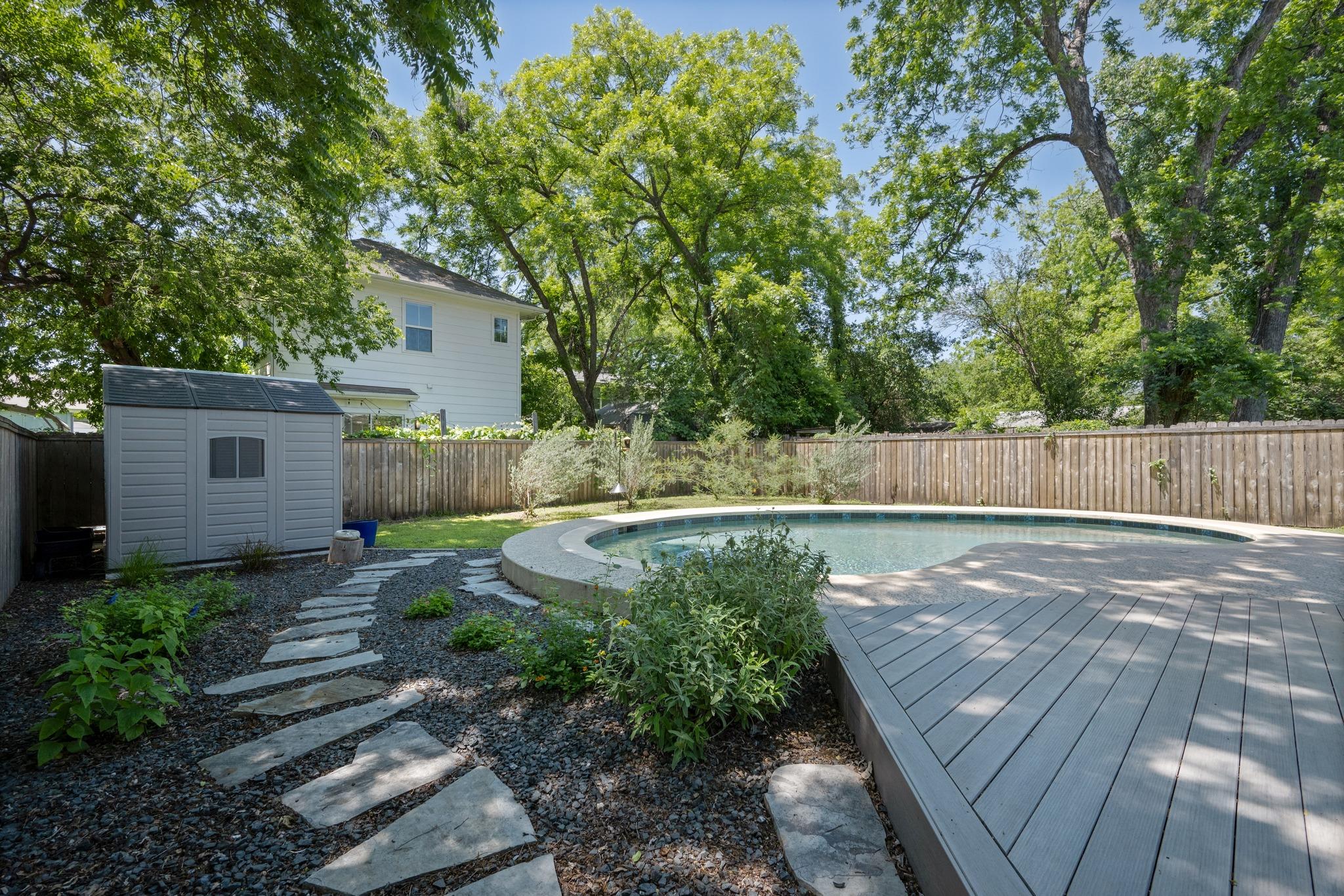 1002 Linden Street Austin TX 78702