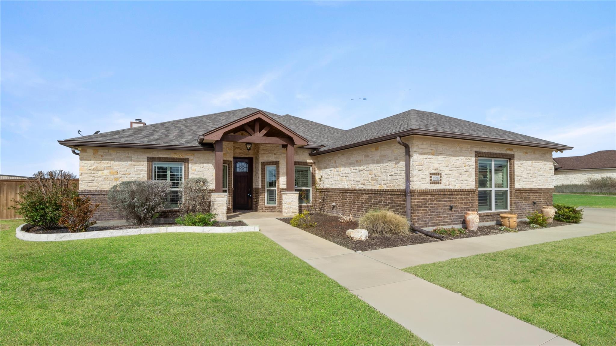 11010 La Paloma Loop W Salado TX 76571