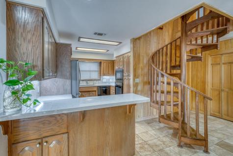 402 Meadowlakes Drive Meadowlakes TX 78654