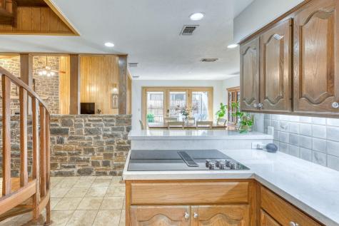 402 Meadowlakes Drive Meadowlakes TX 78654