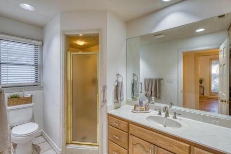 402 Meadowlakes Drive Meadowlakes TX 78654
