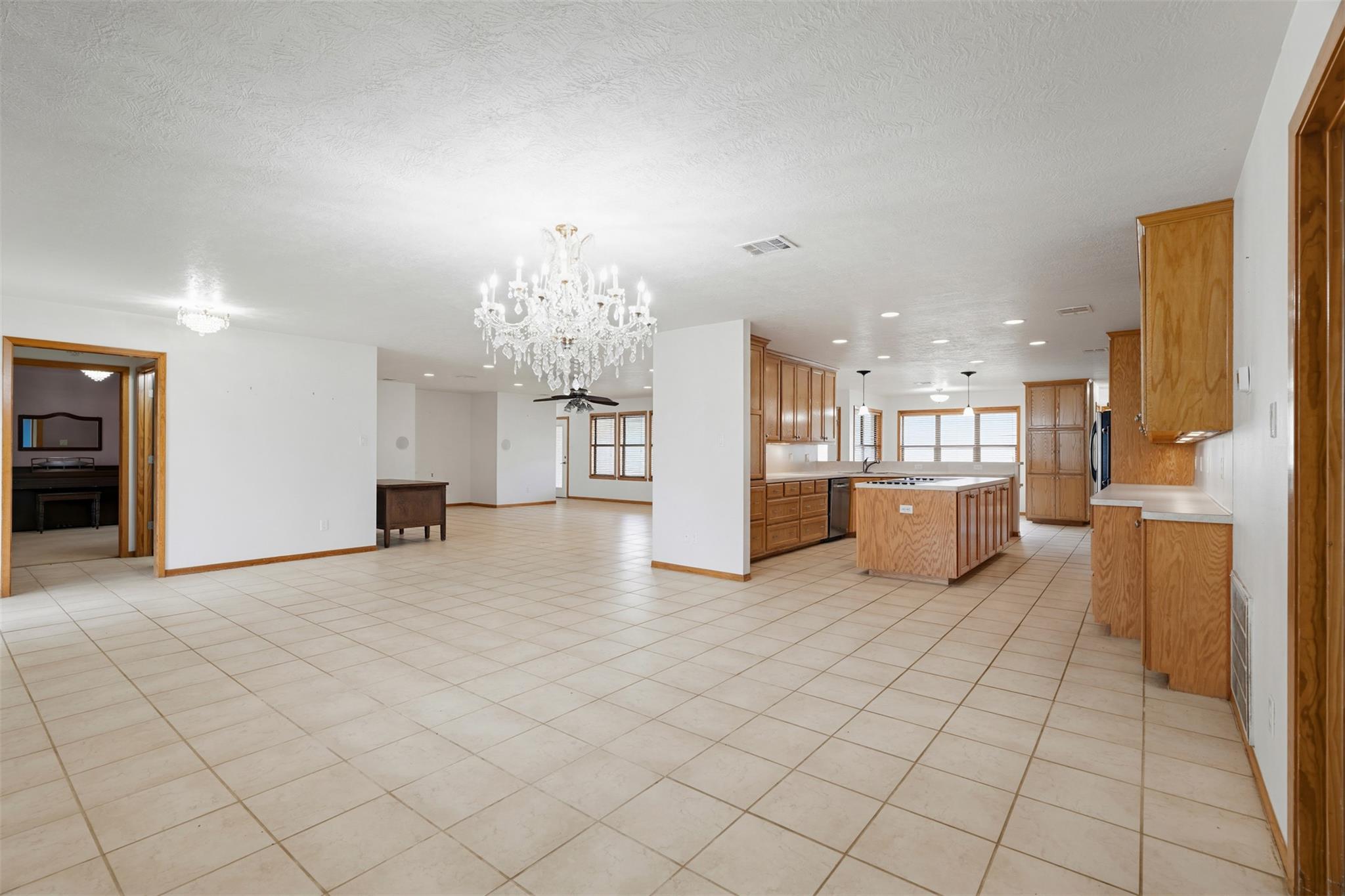 640 W F Avenue Milano TX 76556