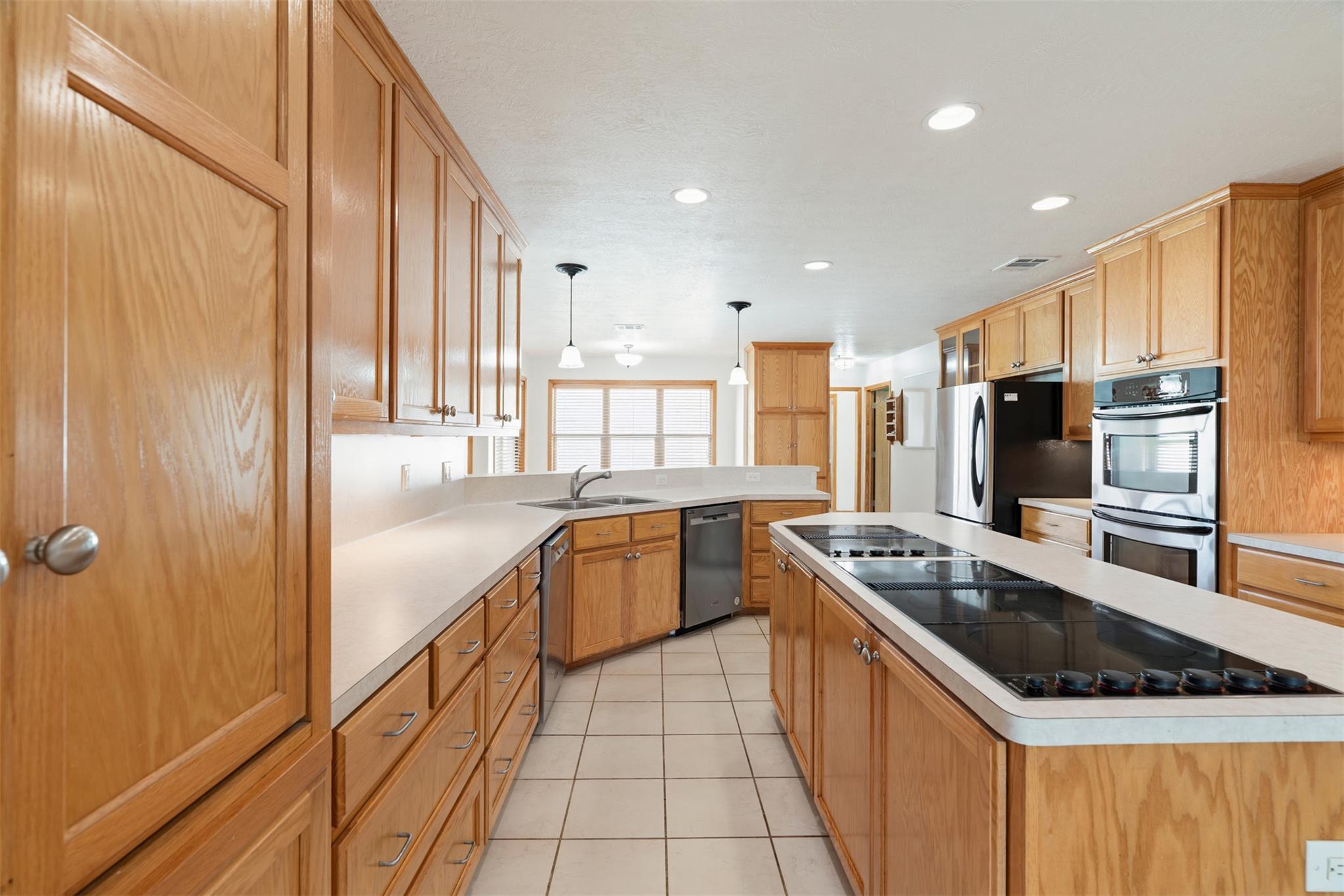 640 W F Avenue Milano TX 76556