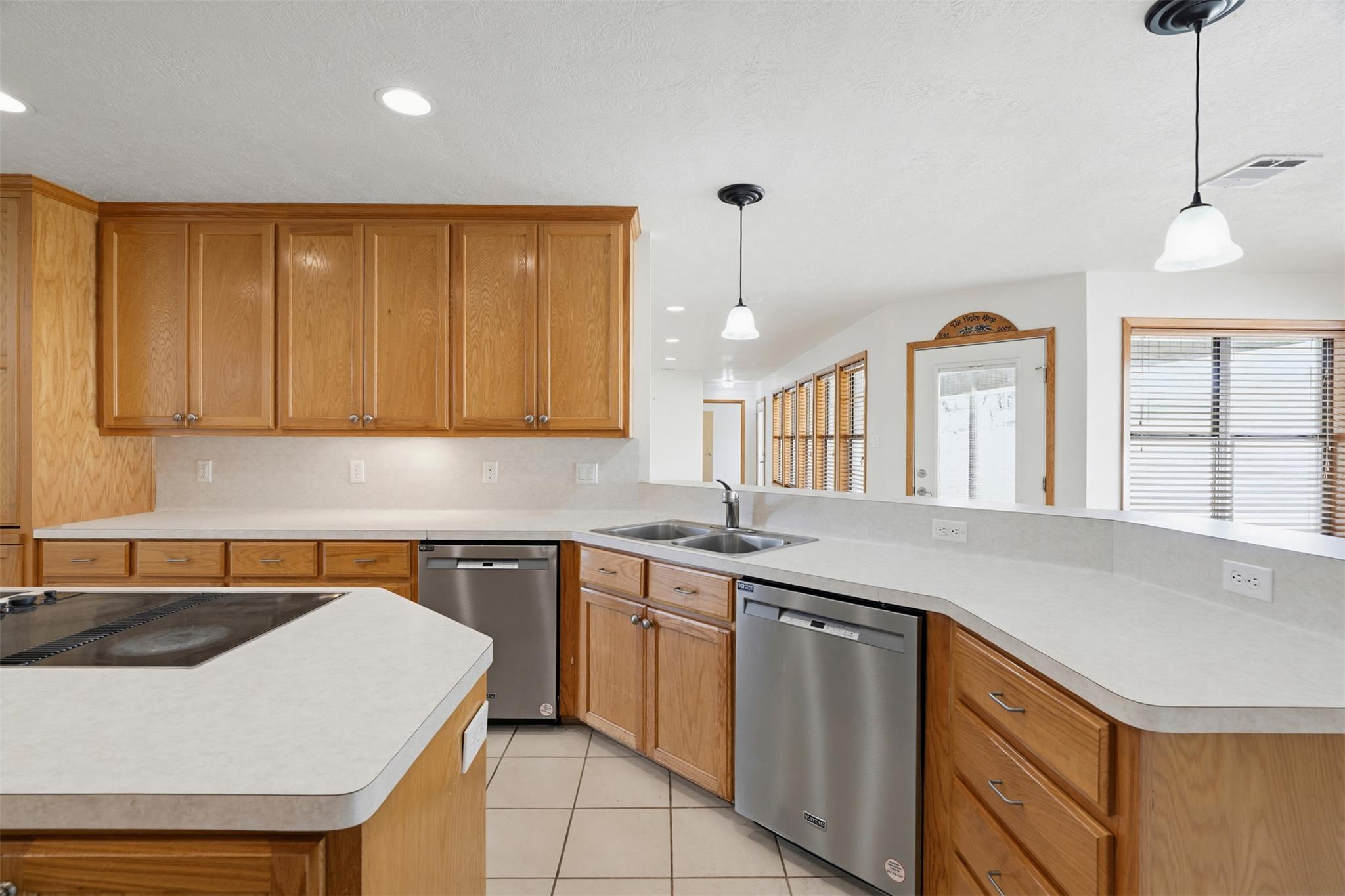 640 W F Avenue Milano TX 76556