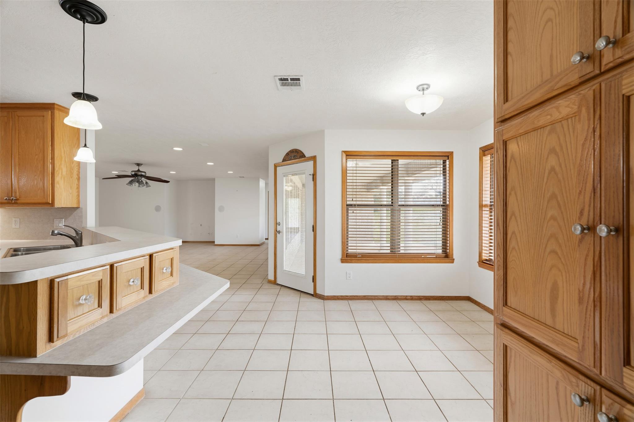 640 W F Avenue Milano TX 76556