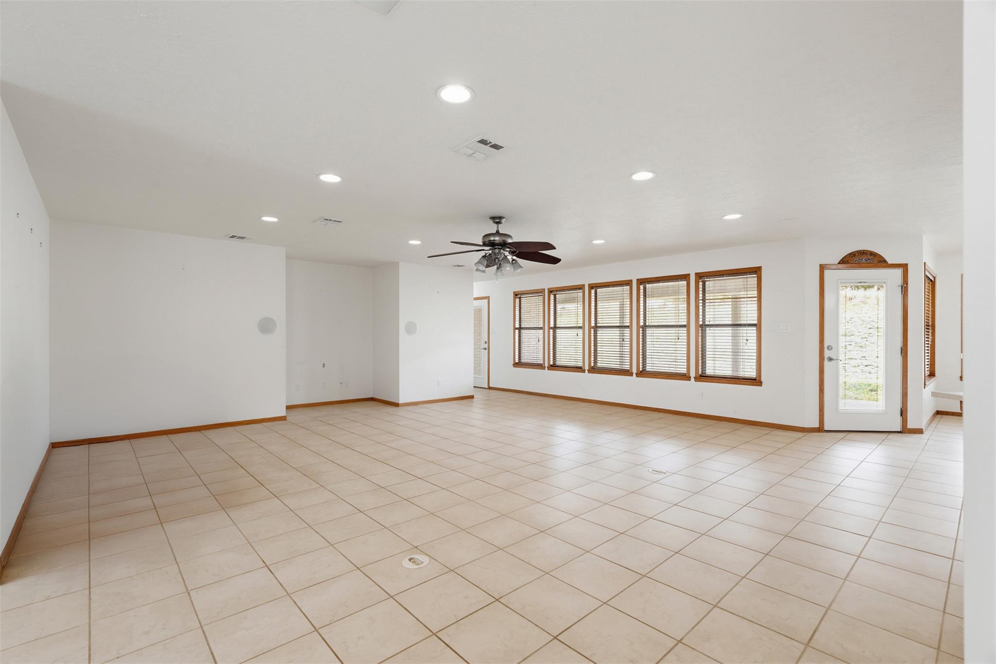 640 W F Avenue Milano TX 76556