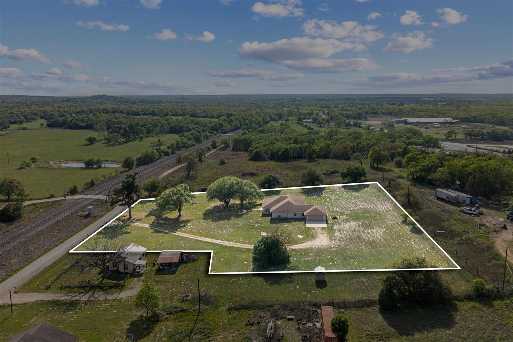 640 W F Avenue Milano TX 76556