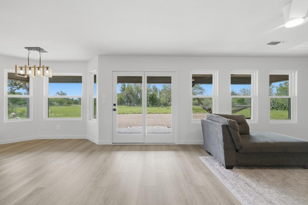 25429 Cove Drive Spicewood TX 78669